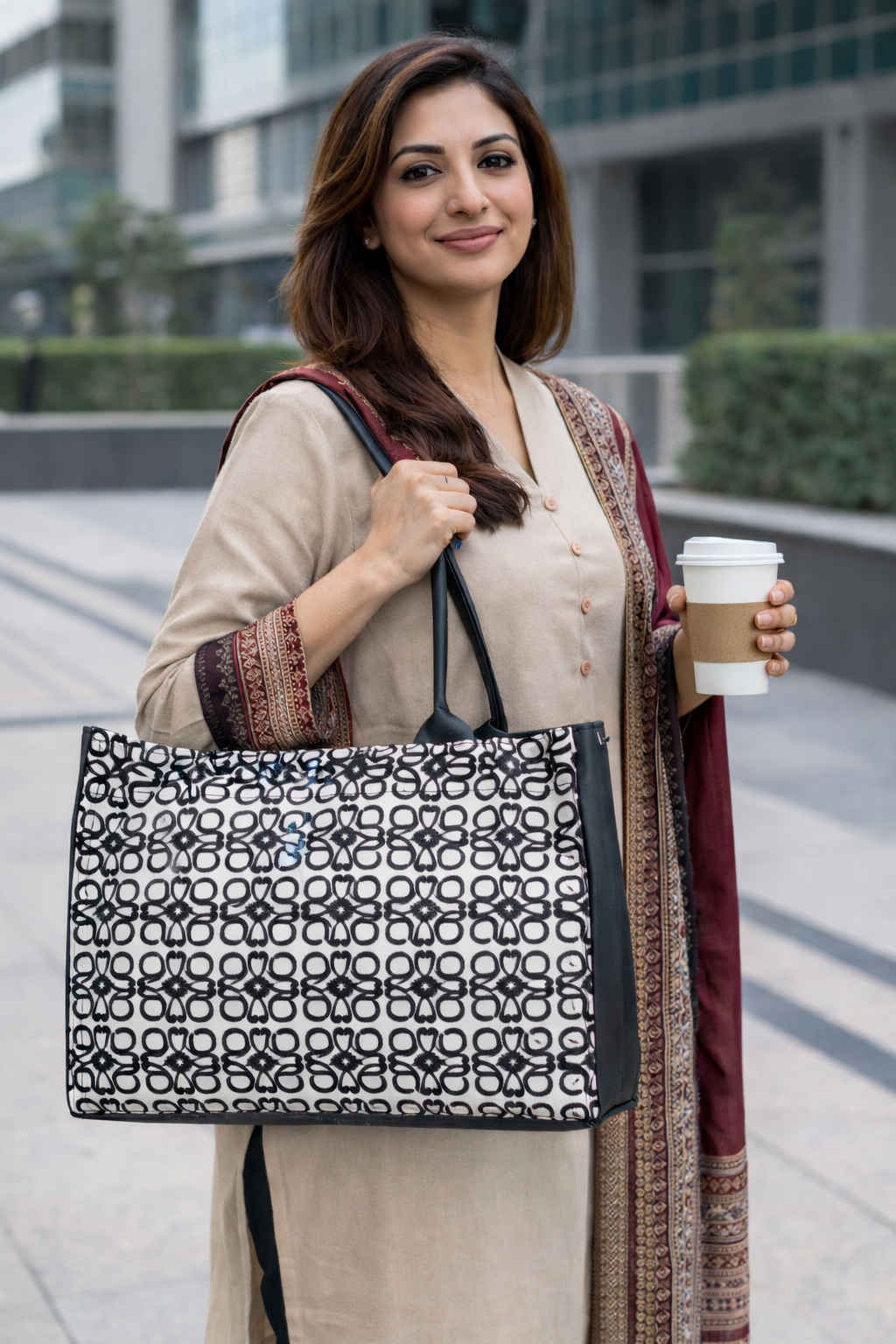 Leather Embroidery Tote- Black